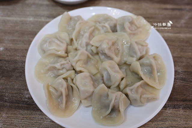 五結美食『吃香牛肉麵(新址)』茄汁牛肉麵、水餃