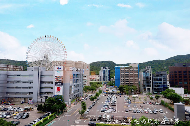 台北住宿推薦『台北萬豪酒店』房間內就可以看到美麗華/捷運劍南路站