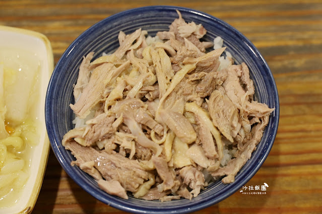 宜蘭五結美食『鴨寶鴨肉飯』必吃霸氣鴨肉飯整碗鋪滿滿CP值超高