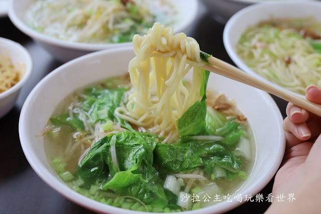 宜蘭員山美食『望龍埤鵝肉攤』20元鵝肉湯麵.米粉.白飯.炒米粉吃到飽/免費停車