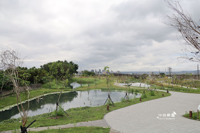 士林最新景點‼️雙溪濕地公園，制高點展望平台