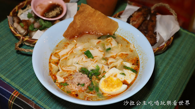 士林美食『哈哈羅55泰式船麵米粉湯(士林店)』菜單、泰式米粉湯、近士林夜市