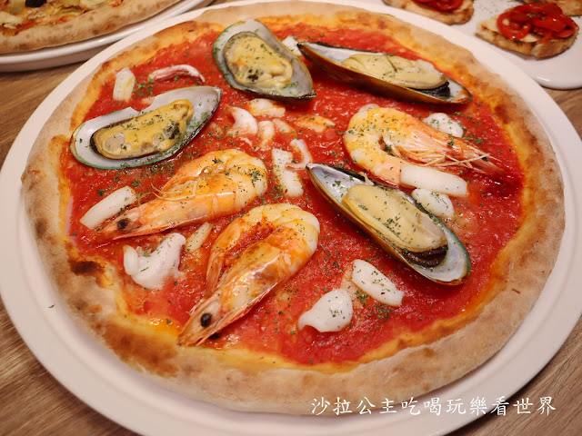 台北大安披薩/遠企旁『Pizza Persé 傳統式義大利披薩專賣店』捷運六張犁站