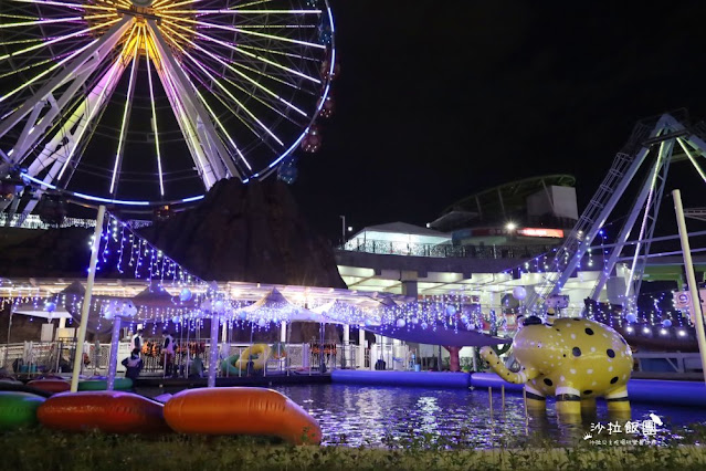 夜間免費入園、星光摩天輪等13種設施設施60元起玩到飽，晚上還可以看音樂焰火秀