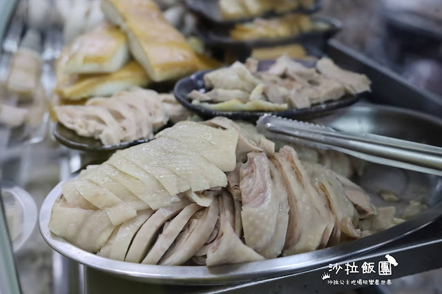 三峽老街美食/人氣排隊店『古伯手工米苔目』粄條/米苔目/各式小菜