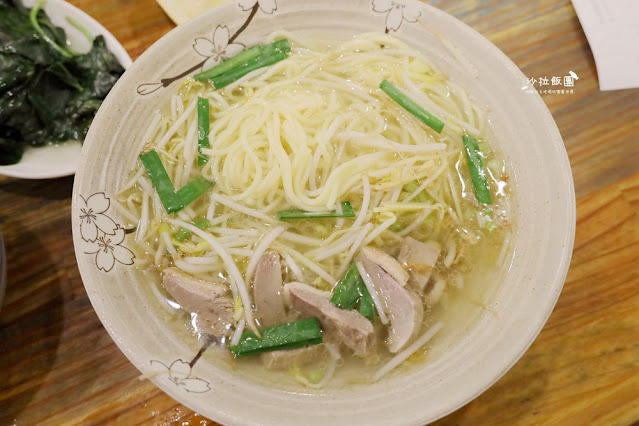 宜蘭五結美食『鴨寶鴨肉飯』必吃霸氣鴨肉飯整碗鋪滿滿CP值超高