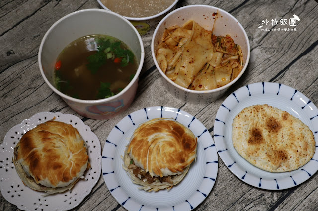 內湖美食『劉老太老潼關肉夾饃』陝西小吃ㄅㄧㄤˋㄅㄧㄤˋ麵/水盆羊肉/月牙餅