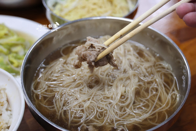 礁溪人氣美食小吃『陳旺記鴨片飯』梅干滷肉飯、鴉片飯必點