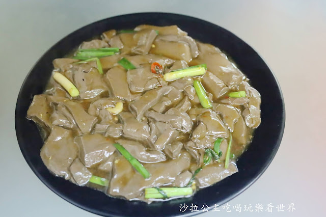 新竹城隍廟人氣小吃『許二姊鴨肉許』炒鴨血.鴨肉飯/宵夜