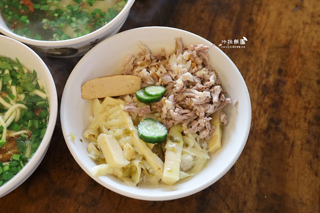 苗栗美食三灣鵝肉，每天都在排隊，不給訂位用餐時段都客滿