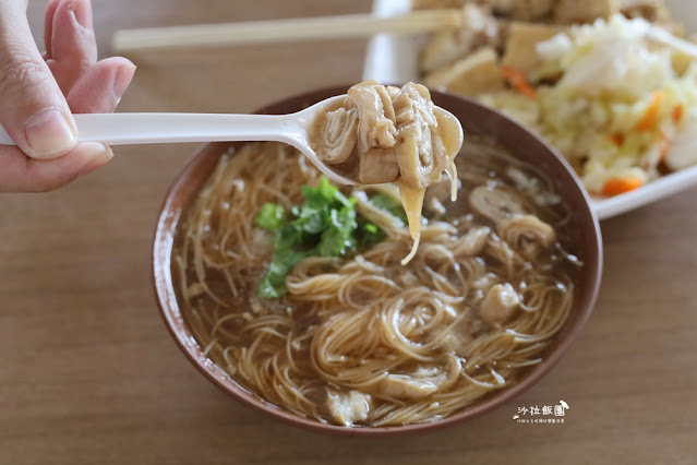 花蓮小吃『花中榕樹下臭豆腐』麵線、臭豆腐