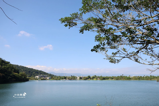 宜蘭【梅花湖風景區】腳踏車、搭船環湖、餵魚，免費親子景點