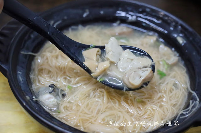 萬華必吃龍山寺美食『賴桑透抽蚵仔麵線』炸麻吉/魔霸雞排/7種料魔霸特餐