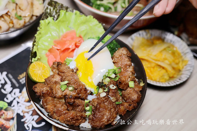 基隆燒肉/基隆美食『牛丁次郎坊x深夜裡的和魂燒肉丼x基隆廟口支店』免費雞白湯