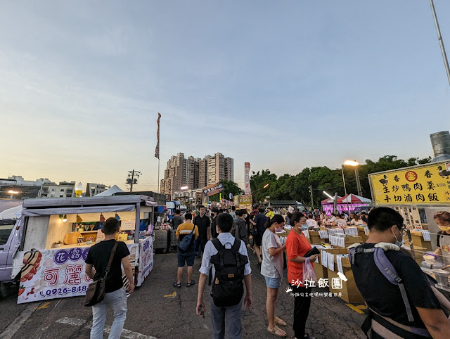 嘉義小吃『彌陀夜市』當地人逛的夜市，每周只開兩天