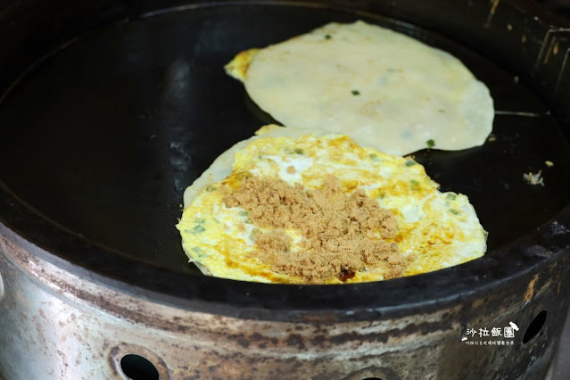 銘傳學生的回憶，超大份量饅頭夾蛋餅，套餐55元吃飽飽