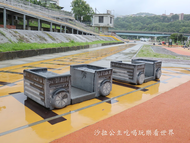 【木柵特色公園】道南河濱共融式遊戲區『火車主題親子公園』北市最大