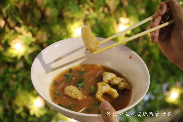 士林美食『哈哈羅55泰式船麵米粉湯(士林店)』菜單、泰式米粉湯、近士林夜市