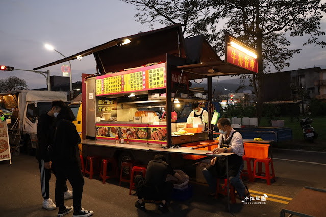 週六限定：冬山夜市，好多排隊美食，冬山車站門口