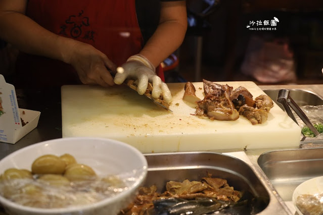 淡水美食黑店排骨飯『黑殿飯店』1971年創立淡水老店