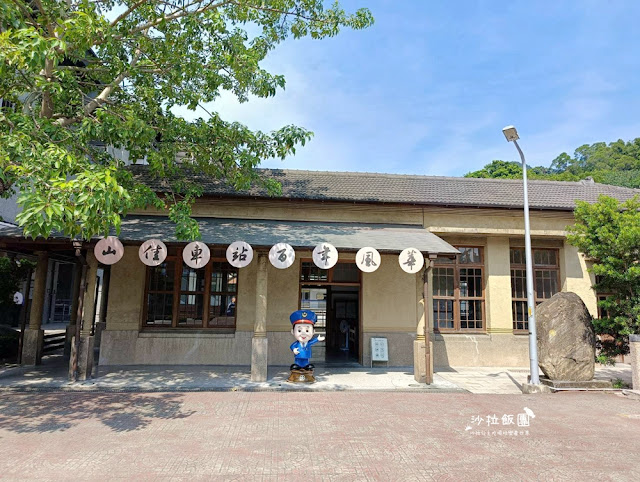 樹林美食『山佳煙燻雞腳(71年老店)』超低調店面