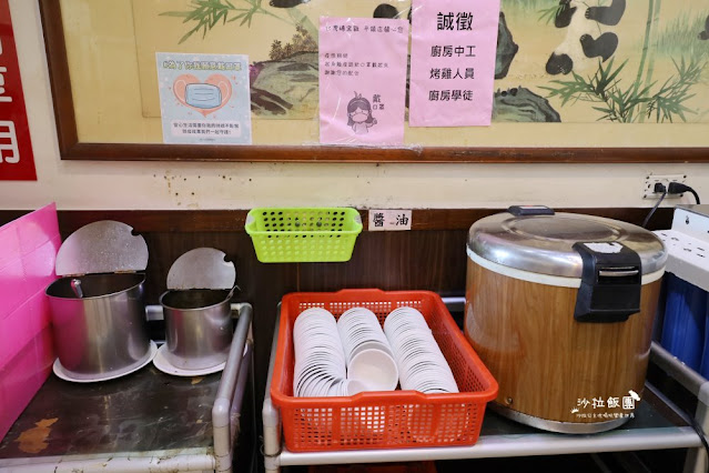 『台灣磚窯雞平鎮店』桃園人氣烤雞，雞油飯免費吃