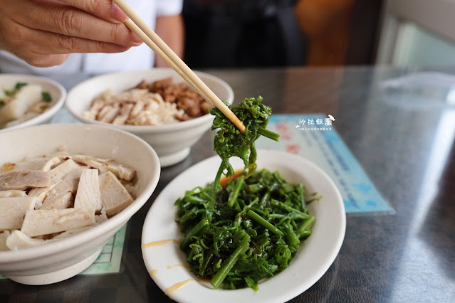 嘉義雞肉飯當地人推薦火雞肉飯『郭家美食』粿仔湯、米腸