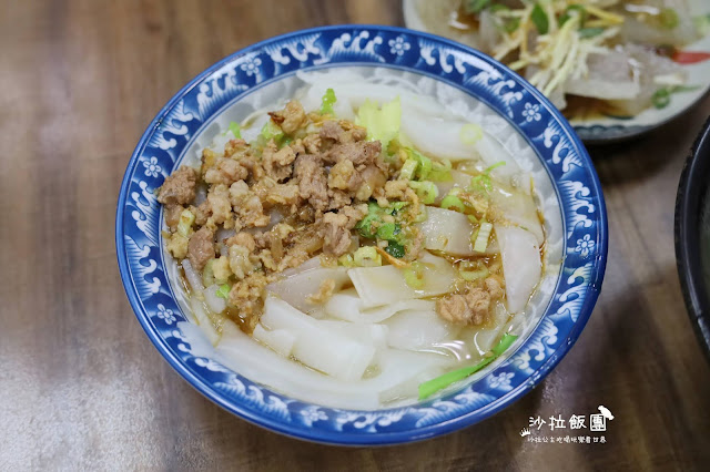 三峽老街美食/人氣排隊店『古伯手工米苔目』粄條/米苔目/各式小菜