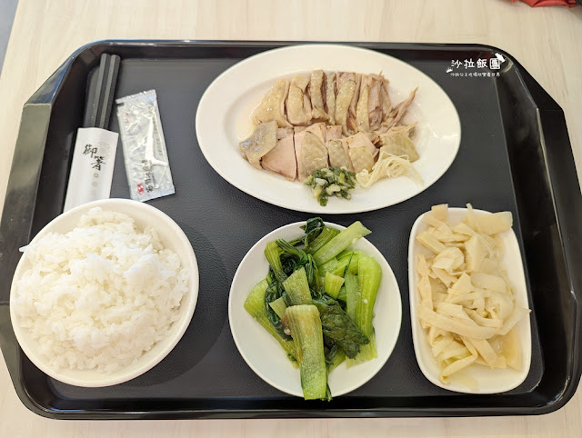 士林好吃雞肉飯『謙謙雞肉飯美崙店』土雞、放山雞、烏骨雞、玉米雞任你選