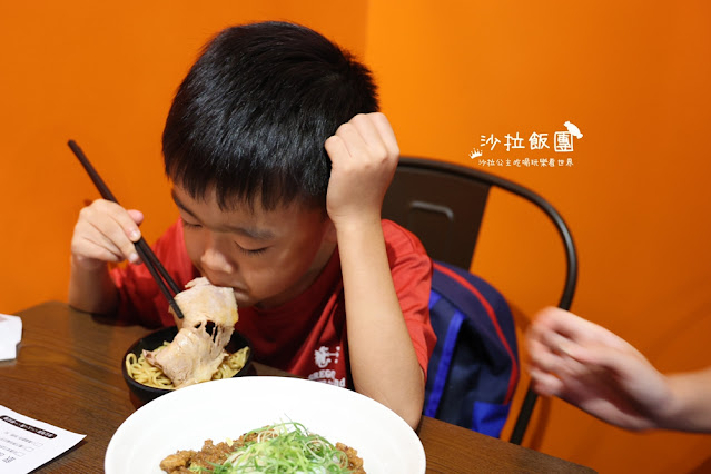 北投美食『一宣堂拉麵』黑蒜海老沾麵、海老味噌濃湯拉麵