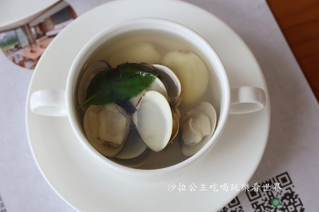 宜蘭五結美食『蝶舞咖啡廳(綠舞國際觀光飯店)』義大利麵/排餐/甜點/眺望龜山島/約會餐廳