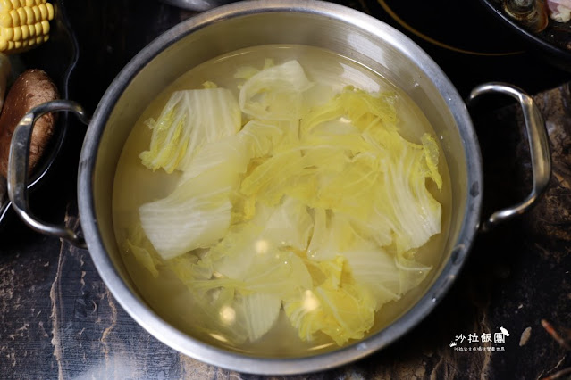 大同區火鍋聚餐餐廳推薦『丰明殿(圓山殿)』剝皮辣椒、何首烏藥膳、菜單、捷運圓山站、近花博.孔廟