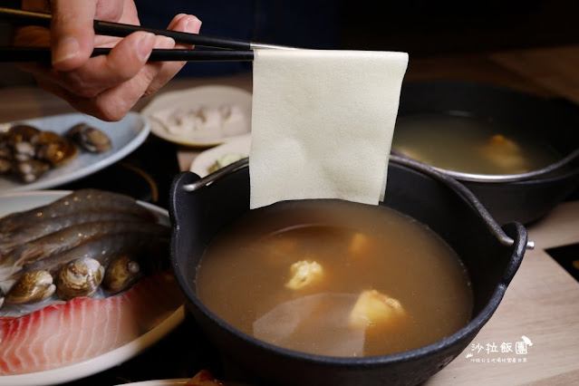 內湖人必吃火鍋『雞湯大叔(內湖店)』全雞湯為湯控而生/捷運西湖站