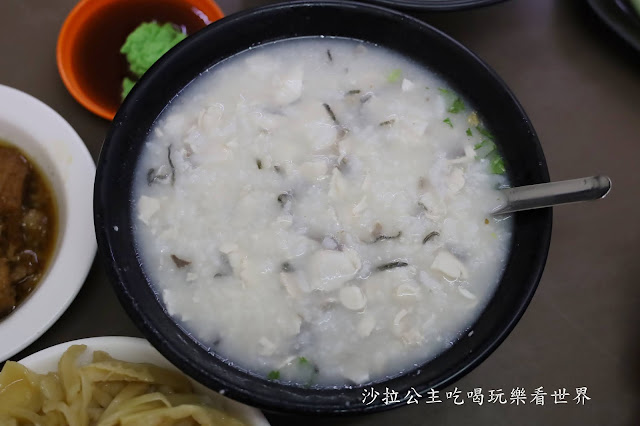 中山區美食『3元6虱目魚粥』滷肉飯老饕的口袋名單/捷運南京復興站