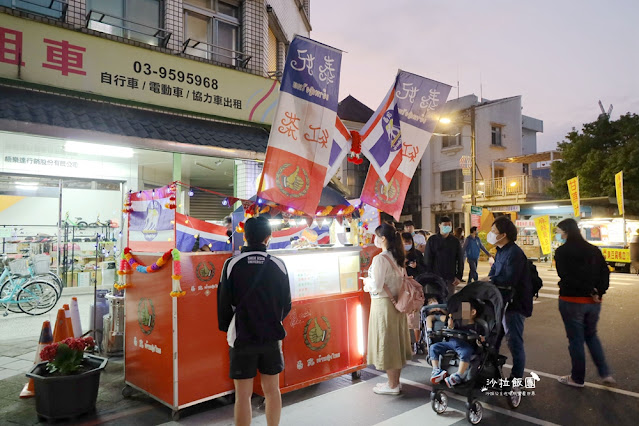 週六限定：冬山夜市，好多排隊美食，冬山車站門口