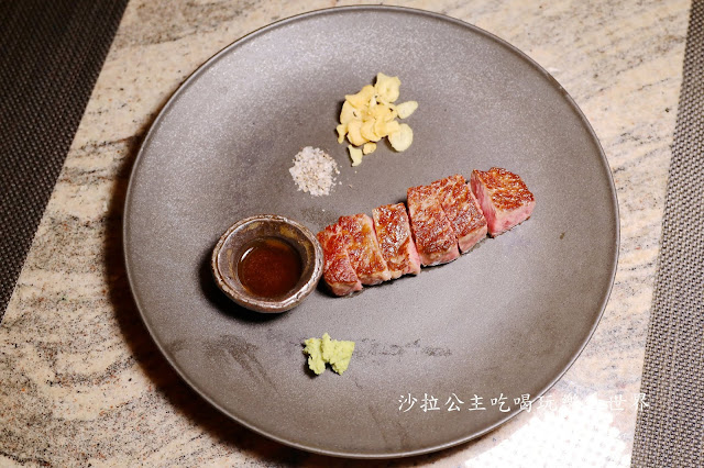 史上最優惠消費5000送5000『台北萬豪酒店(Mark's Teppanyaki)』結合法式美學的鐵板燒/菜單/包廂