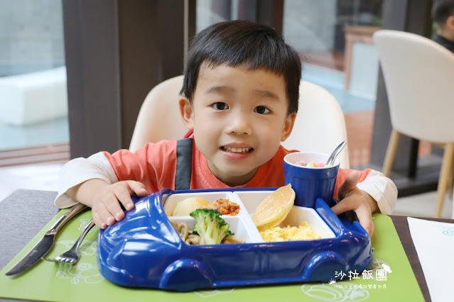 宜蘭羅東親子飯店『雀客童媽吉親子旅館』羅東火車站旁/350坪室內遊戲設施