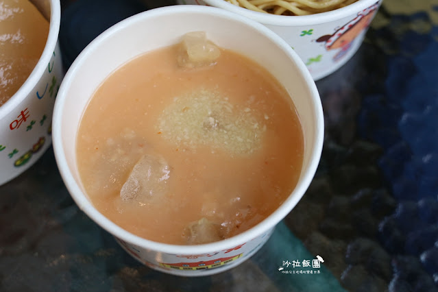 宜蘭頭城小吃在地人推薦的『尤家炒麵』炒麵還不錯吃