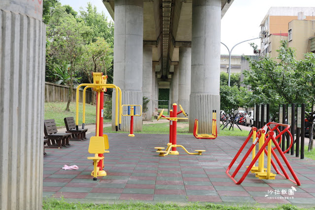 龍舟遊戲場、端午節主題公園，捷運線形公園劍潭段、台北特色公園