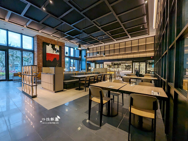 新北吃到飽『八里福朋喜來登酒店The Mesh Kitchen自助餐廳』干貝、鮑魚、和牛牛肉湯讓你吃飽飽