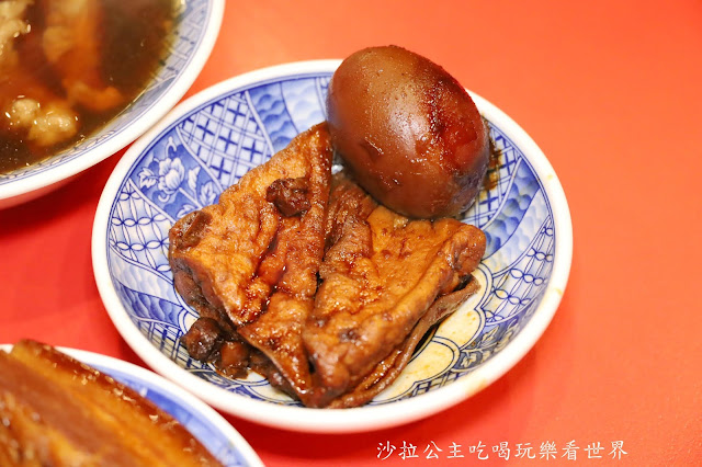 黑金滷肉飯『小王煮瓜』萬華華西街夜市美食.2020必比登推薦.捷運龍山寺站