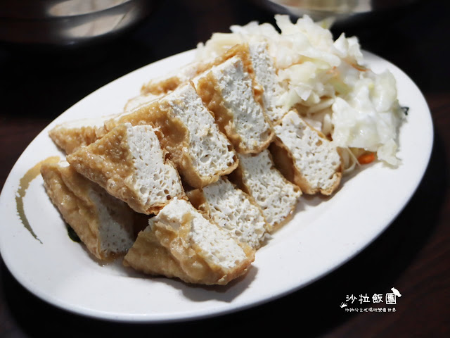 古亭站美食『同心大腸蚵仔麵線』炸臭豆腐/捷運美食