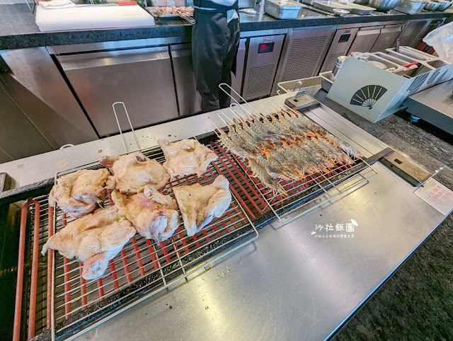 新莊吃到飽『饗饗新莊店』超難吃到新北最強吃到飽，360度高空環景